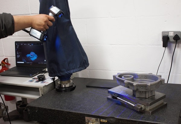 宁波麦客不规则形状 3D 扫描，无惧深孔、反光物体