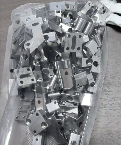 不同金属材料的3D打印精度有差异吗？深度解析帮你选对材料